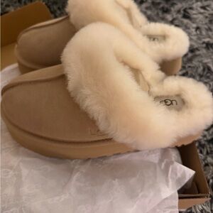 UGG Disquette Sand NIB NWT